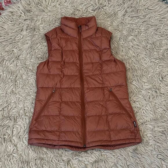 REI Jackets & Blazers - REI Co-op 650 Down Vest size medium